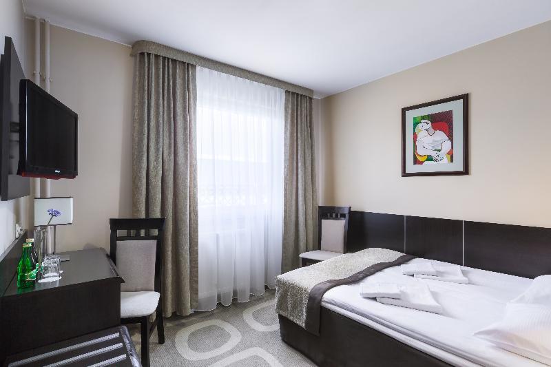 Hotel Picaro Stok Lagow  Bagian luar foto